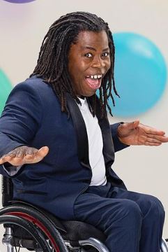 Ade Adepitan